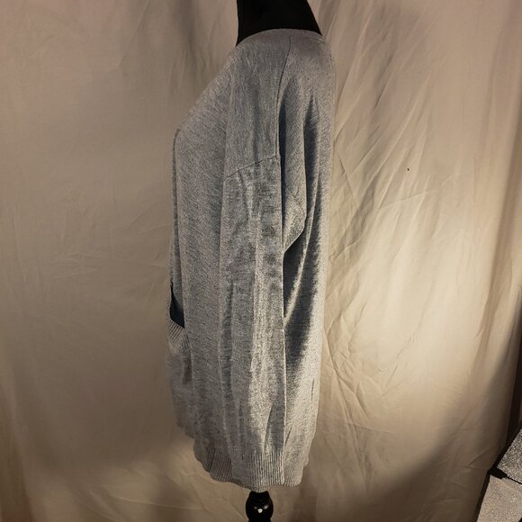 Forever 21 Gray Cardigan Sweater - 1X - Picture 3 of 5